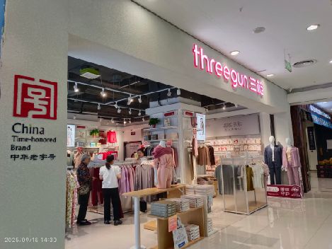 东台服装店招牌设计技巧。